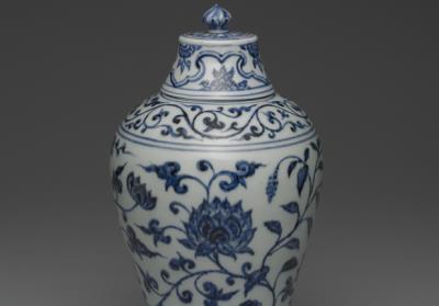 图片[2]-Lidded meiping vase with lotus decoration in underglaze blue, Ming dynasty, Yongle reign (1403-1424)-China Archive